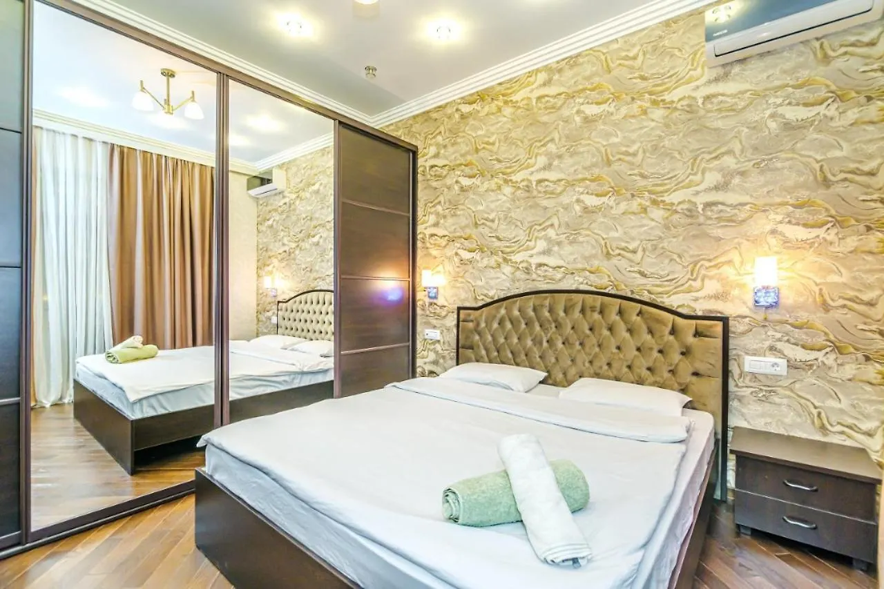 Central Apartment De Lux Baky